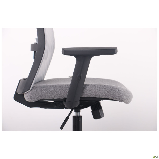 Крісло Uran Black HR сидіння Сідней-20/спинка Сітка SL-01 св.сіра AMF