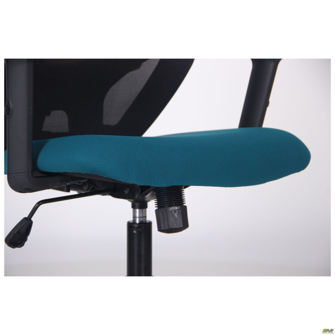 Крісло Lead Black HR сидіння SM 2328/спинка Сітка HY-100 чорна AMF