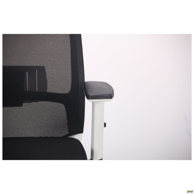 Кресло Install White, Alum, Black/Black AMF