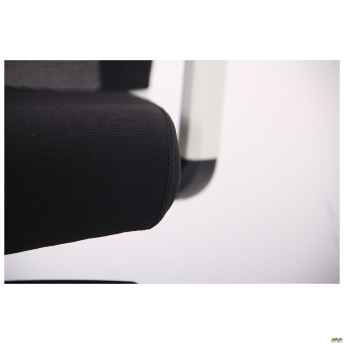 Кресло Install White, Alum, Black/Black AMF