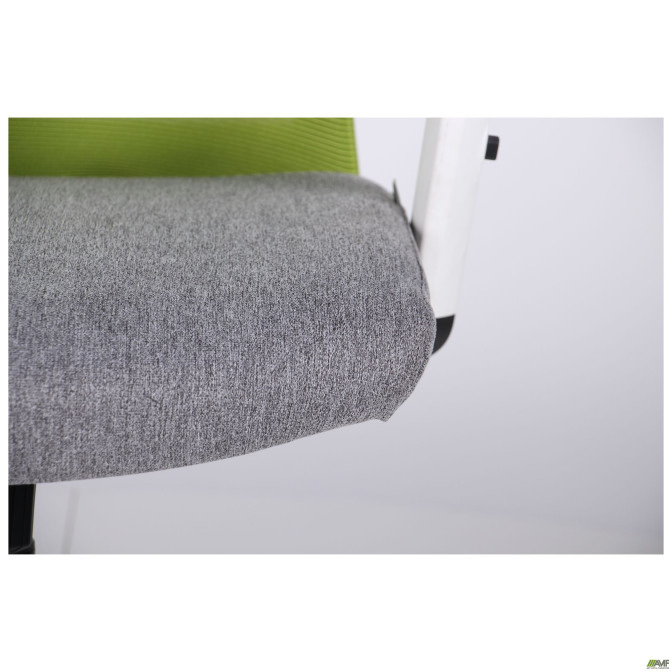 Крісло Uran White сидіння Сідней-20/спинка Сітка SL-06 салатова AMF